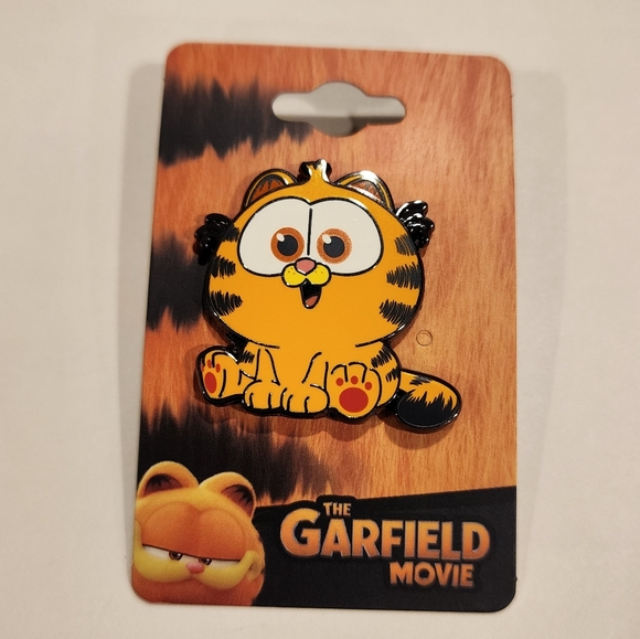 The Garfield Movie 2024 Baby Garfield Enamel Pin NEW - Picture 2 of 9